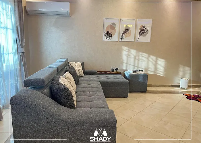 New Cairo- Luxury Hotel-Style Apartment In Villa East Of The Academy Eng02